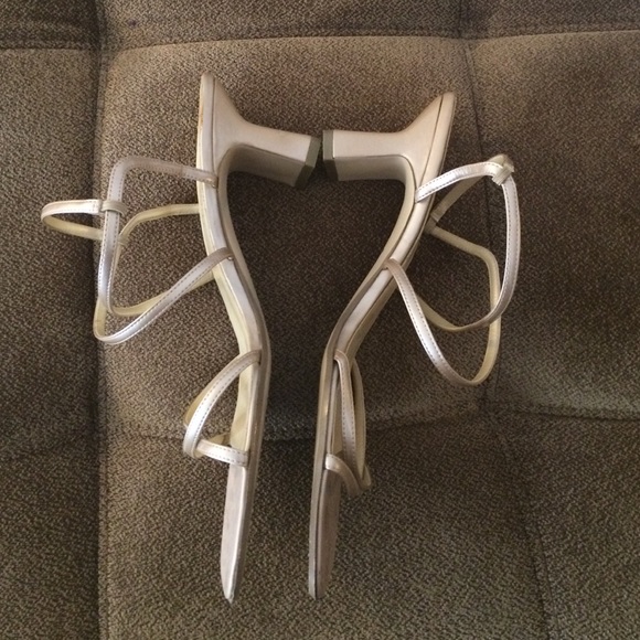 Strappy kitten heels - Picture 3 of 4