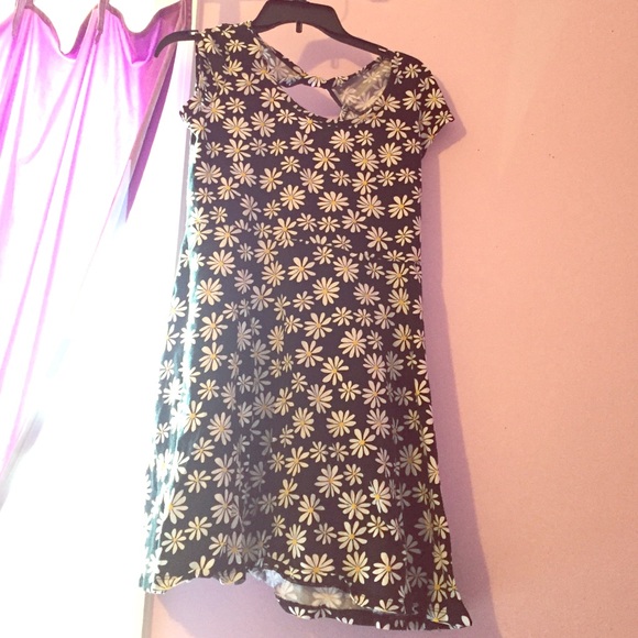 Daisy dress