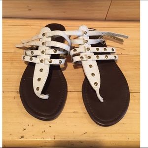 Express sandals