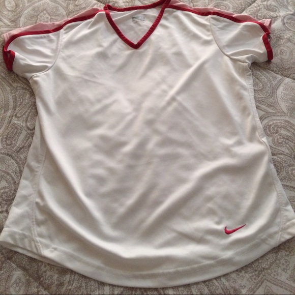 Nike Drop-Fit Top