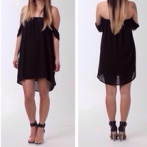 New Tobi off the shoulder dress