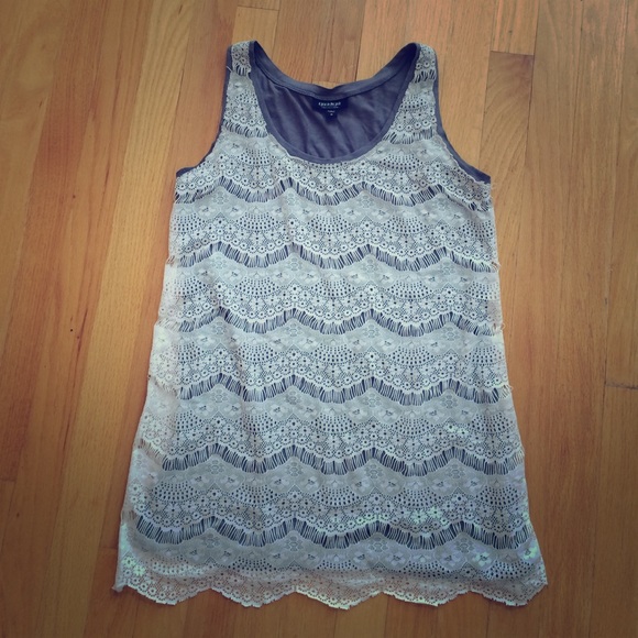 Pea in the pod designer maternity lace tank