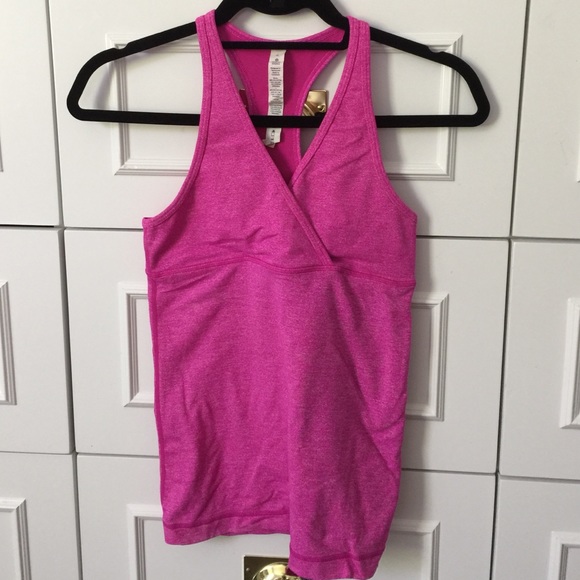Lululemon medium-support tank