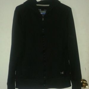 Black Under Armour hoodie