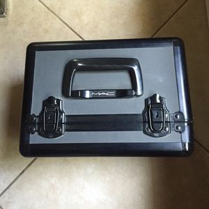 MAC makeup (Travel Case)