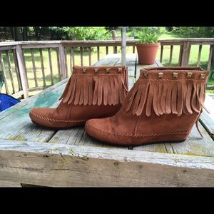 High heel booties