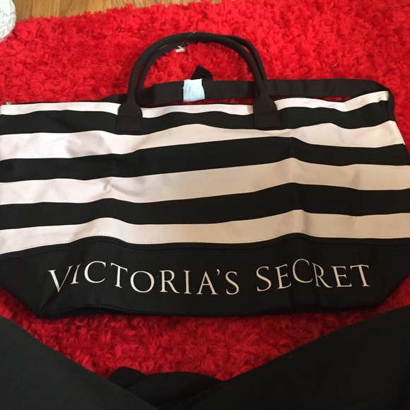 Victoria secret bag!! - Picture 1 of 2