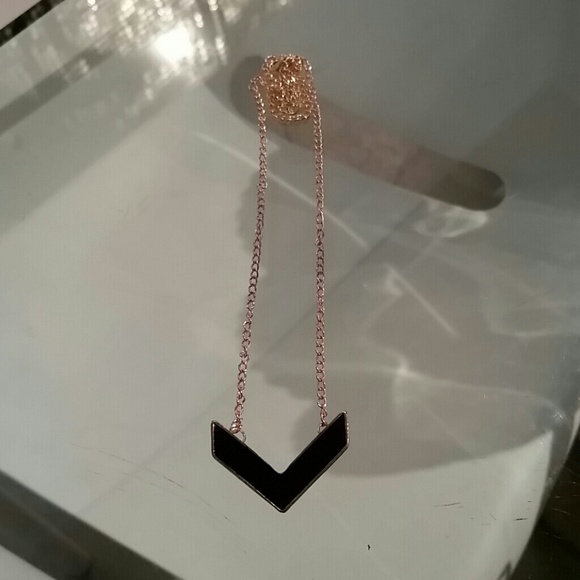 Chevron Design Necklace