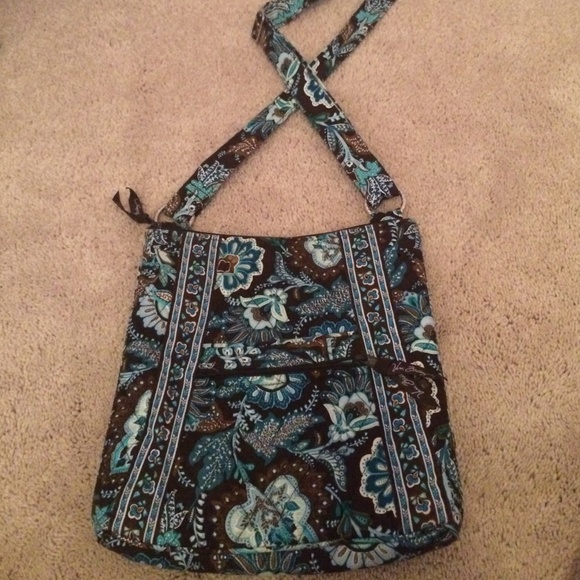Vera Bradley cross body purse