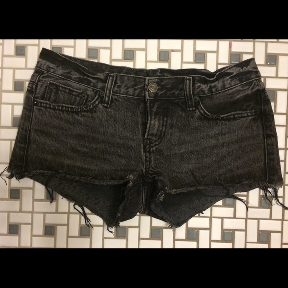 Denim short - Picture 1 of 2