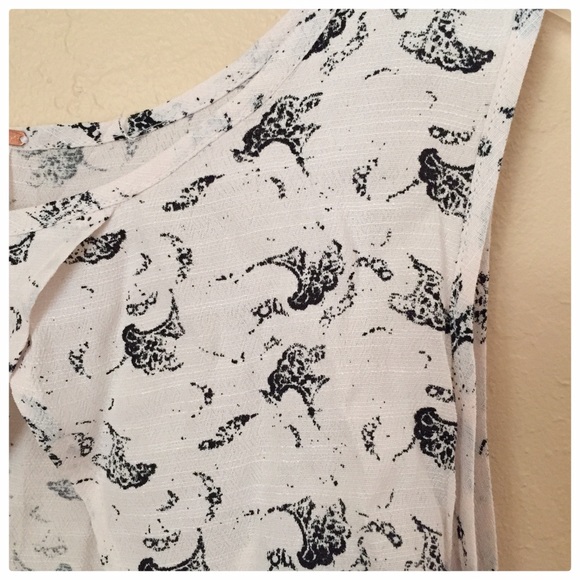 Print tank with keyhole neckline - Picture 3 of 4