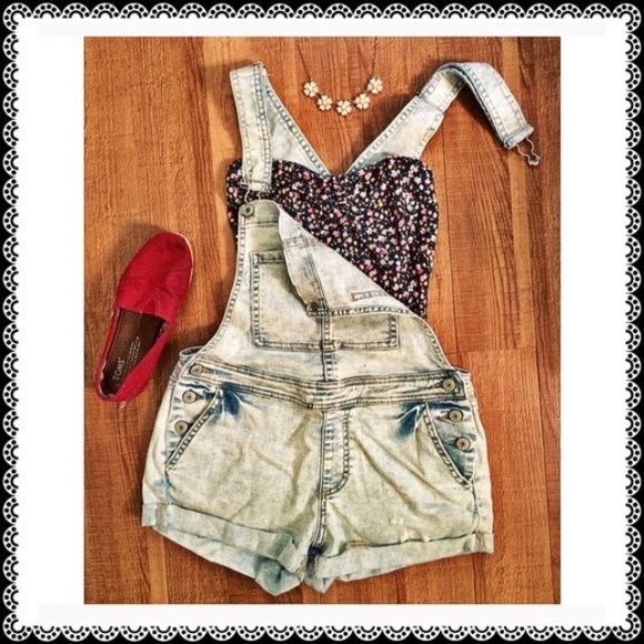 Kendall & Kylie Pants - Kendall & Kylie overall shorts