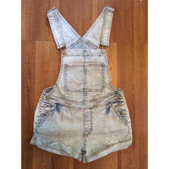 Kendall & Kylie overall shorts - Picture 2 of 4