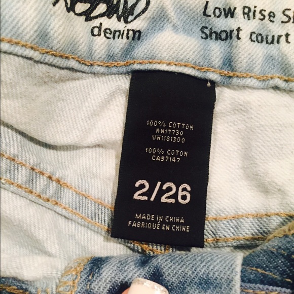 Shorts - Picture 2 of 2