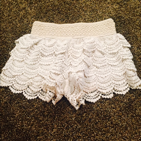 Flowy shorts