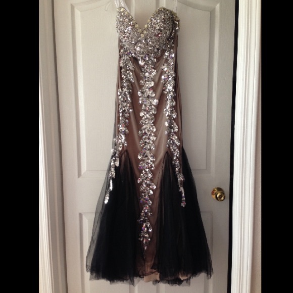 Stunning Jovani Mermaid Style Dress