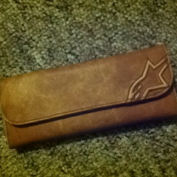 Alpine Star Wallet NWOT