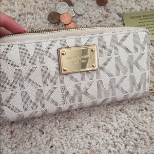 MK wallet