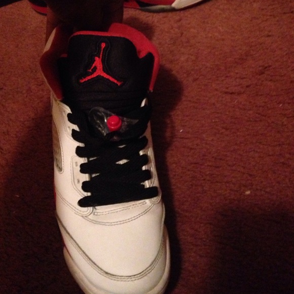 Air Jordan retro 5 "fire red"