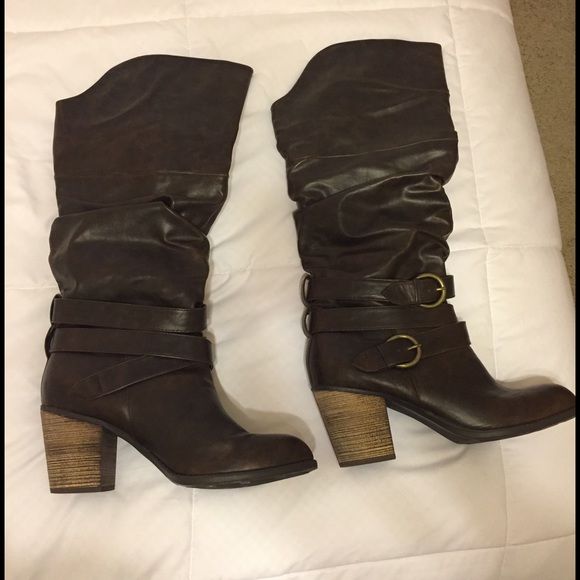 Dark brown boots