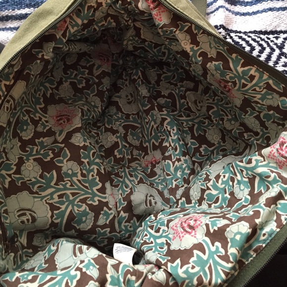 army green long strapped bag - Picture 3 of 4