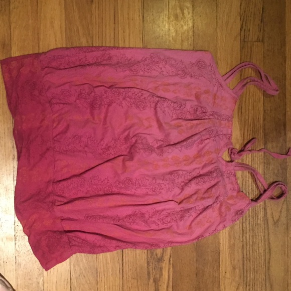 Pink tank top