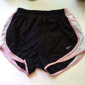 Nike women's Tempo running shorts, black. small