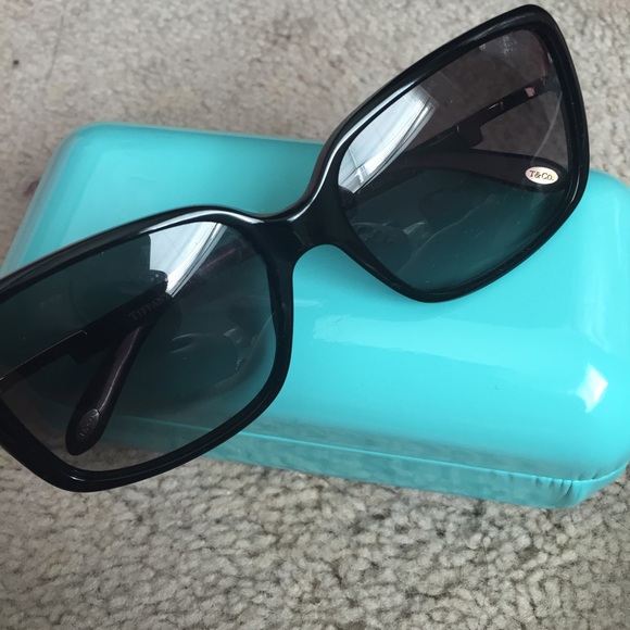Tiffany  Key sunglasses