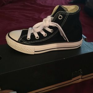Never been worn. Black converse Allstars Brand new