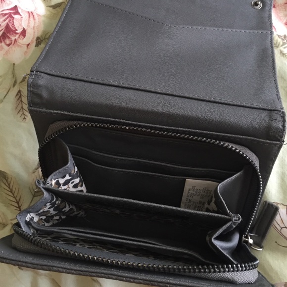 Wallet - Picture 3 of 3