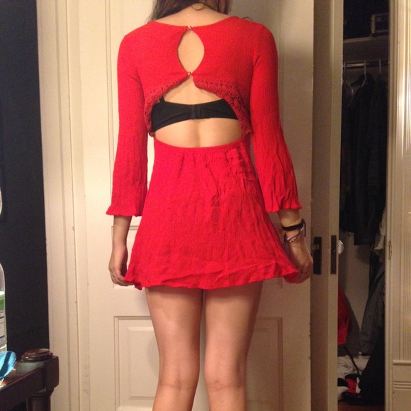 Bell Sleeve Red Dress - Picture 2 of 4