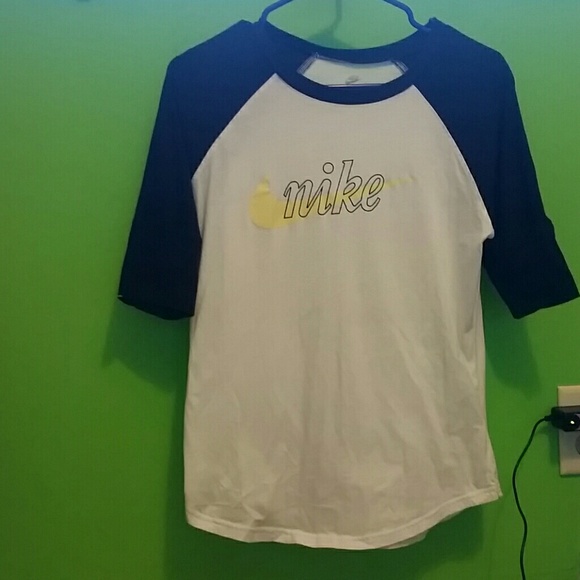 Mid sleeve shirt!! OFFER UP!!