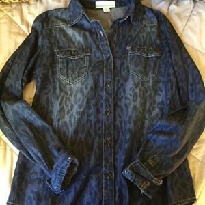 LC  👑 Denim/Cheetah Print button up shirt