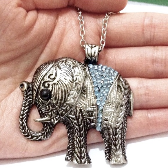 🔆Alloy Rhinestone Lucky Elephant Pendant Necklace - Picture 1 of 3