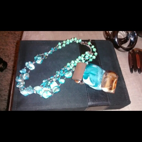 Necklace and bracelet