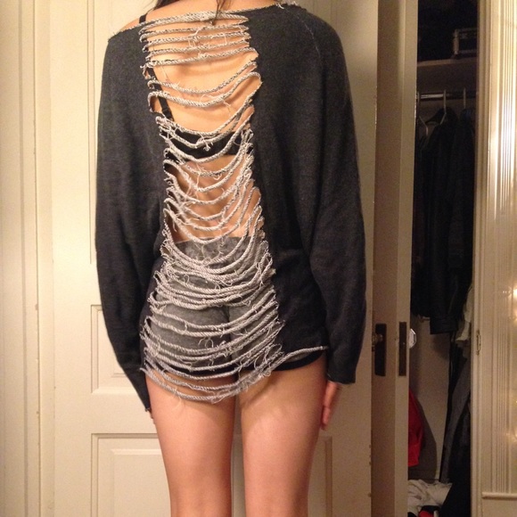 Oversized Grunge Open Back Sweater - Picture 1 of 3