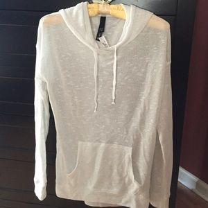 White hoodie with sparkle with tag