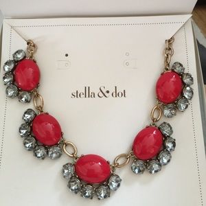 Stella and Dot Set of 2 necklaces
