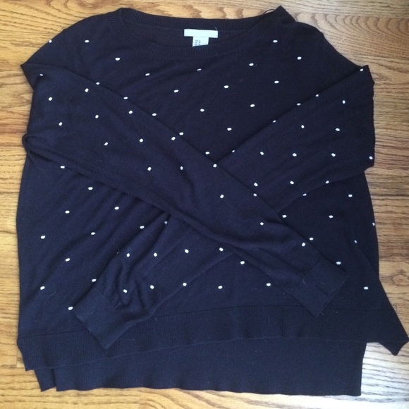 Light polka dot sweater
