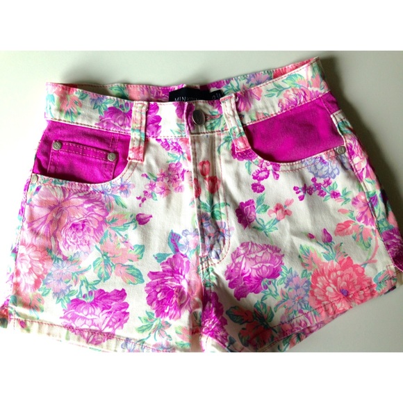MINKPINK Floral Shorts NWOT