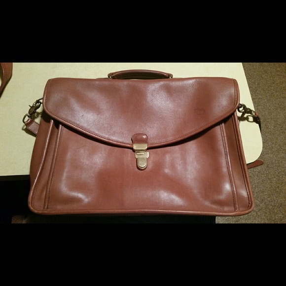 Coach Vintage  Tan briefcase