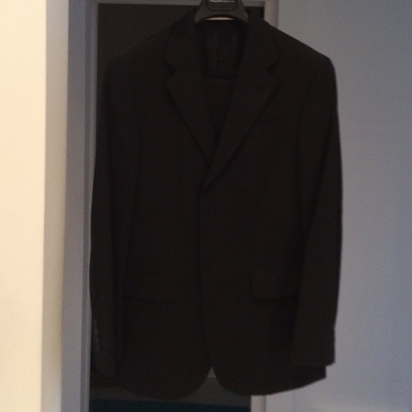 KENNETH COLE BLACK SUIT JACKET & PANTS SIZE: 38/32