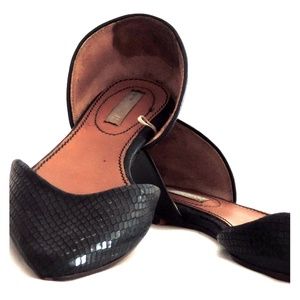 Black Snake Skin Textured Flats