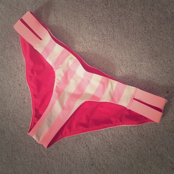⬇️PRICE DROPPED⬇️Lululemon Bikini Bottoms