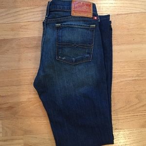 Lucky brand "Zoe flare" denim jeans