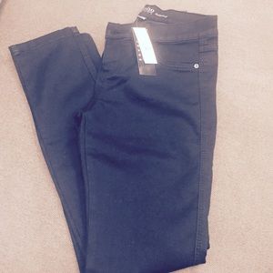 New York & Co Skinny Jeans/Legging Black
