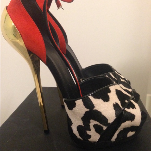 Giuseppe - Picture 2 of 3