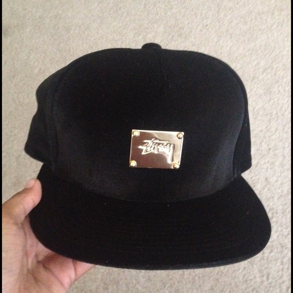 stussy velvet SnapBack