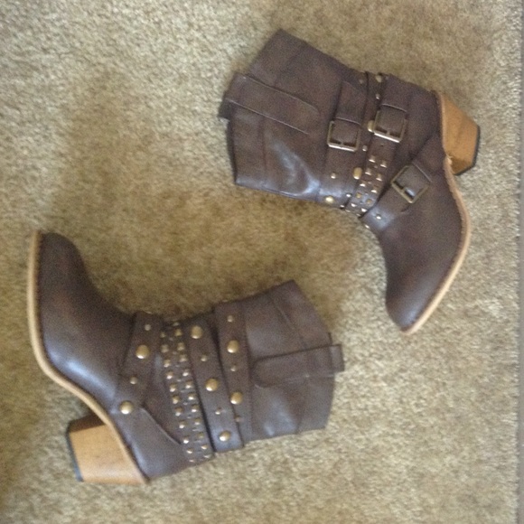 Brown ankle boots