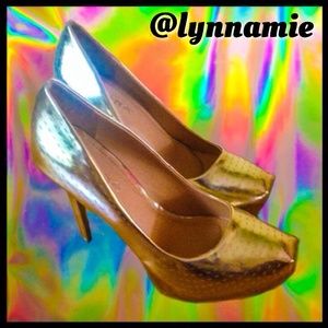 Silver high heel shiny metallic pumps